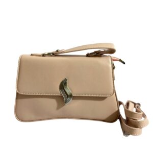 Elegance Curve Shoulder Bag with Sleek Metallic Clasp – Stylish Everyday Companion